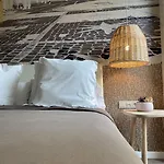 Select Liberdade 3* Lisbona