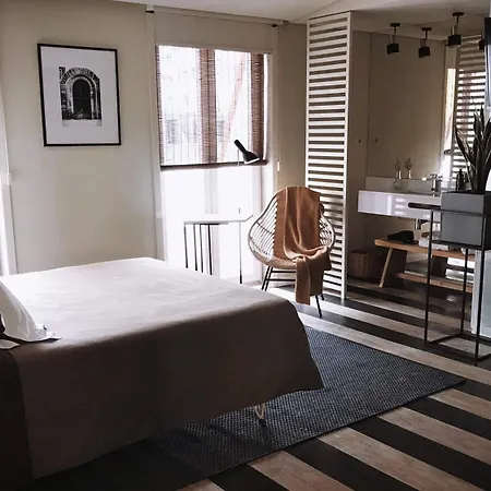 Select Liberdade Szálloda 3*