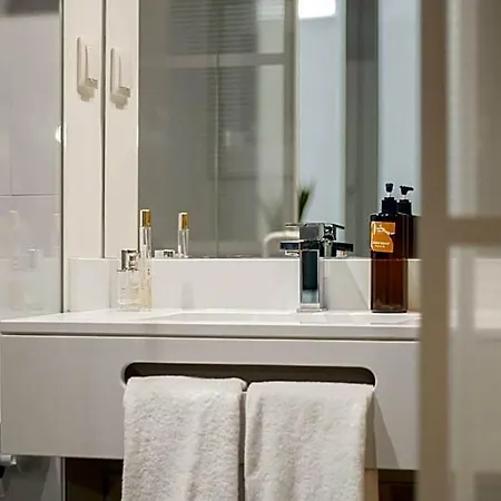 Select Liberdade Lisbon