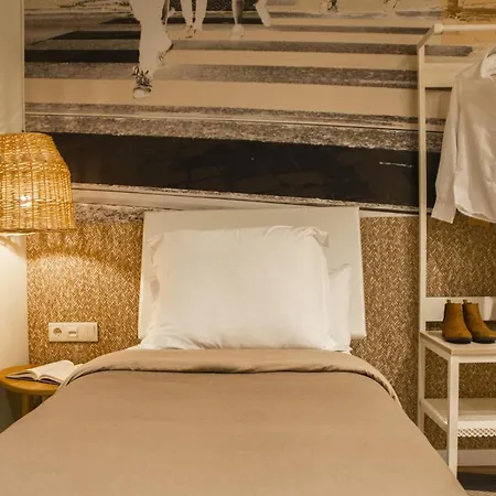 Select Liberdade 3* ליסבון